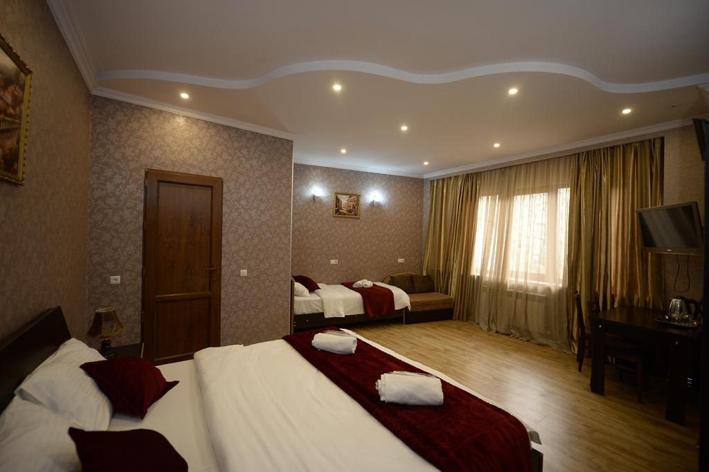 Begi Hotel تبليسي الغرفة الصورة